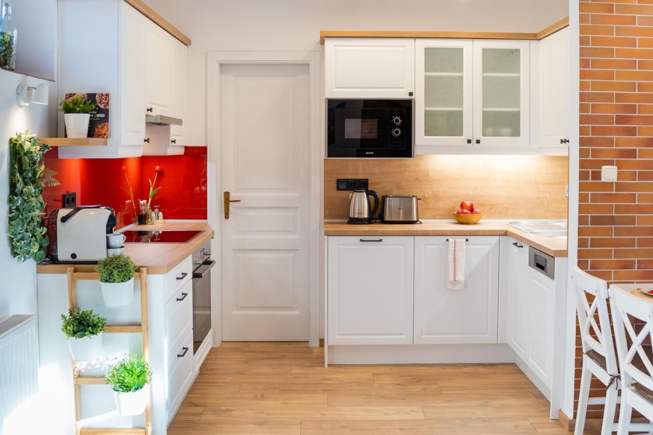 Sara-Lux Apartman Nyarliget Eksteriør bilde